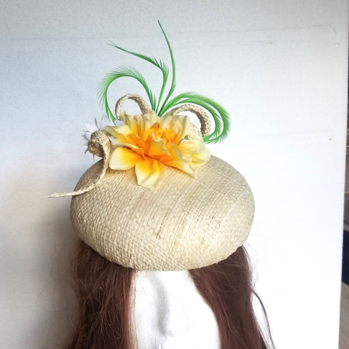 straw button hat