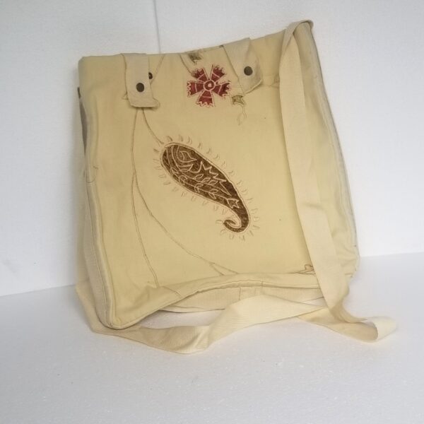 soft shoulder bag front close up