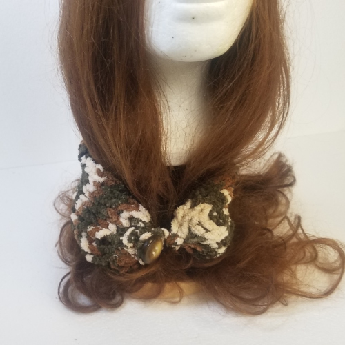 chenille collar