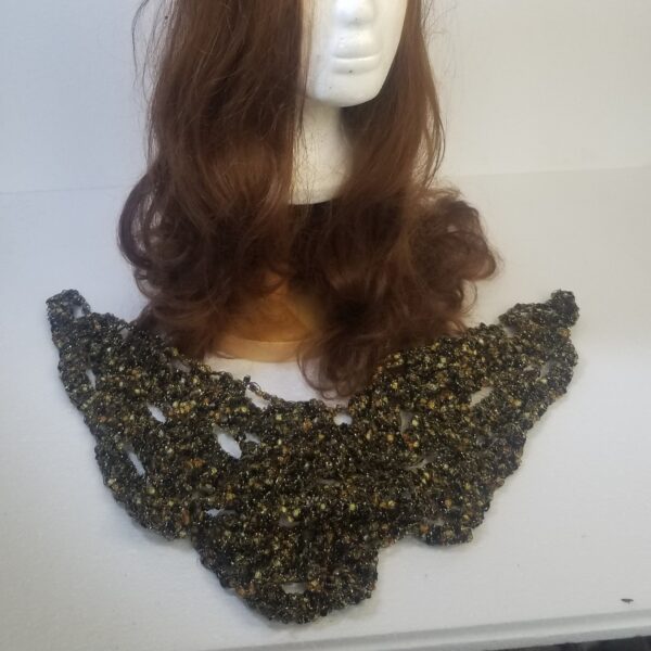 metallic short collar