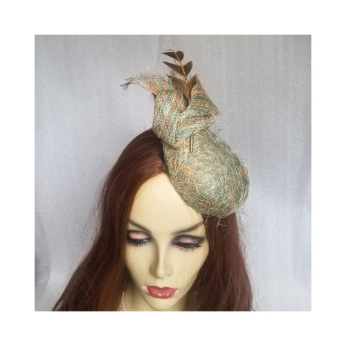 inverted teardrop fascinator