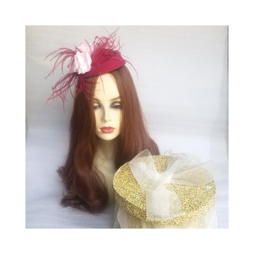 maroon fascinator with pink roses