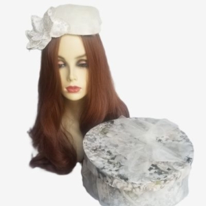 ivory coloured fascinator